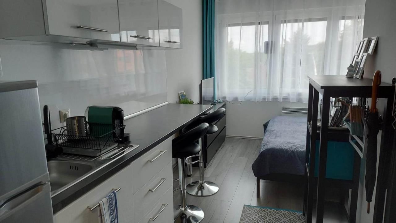 Kiss Apartman Juventus Balatonföldvár Exteriör bild